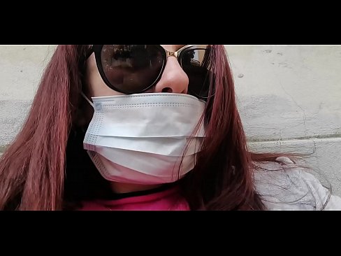 ❤️ Η Νικολέτα εκδικείται τον γείτονά της και κατουράει στο γκαράζ του (Ειδικό Covid19 Ιταλική καραντίνα) ❌ Πόρνο fb ❌❤